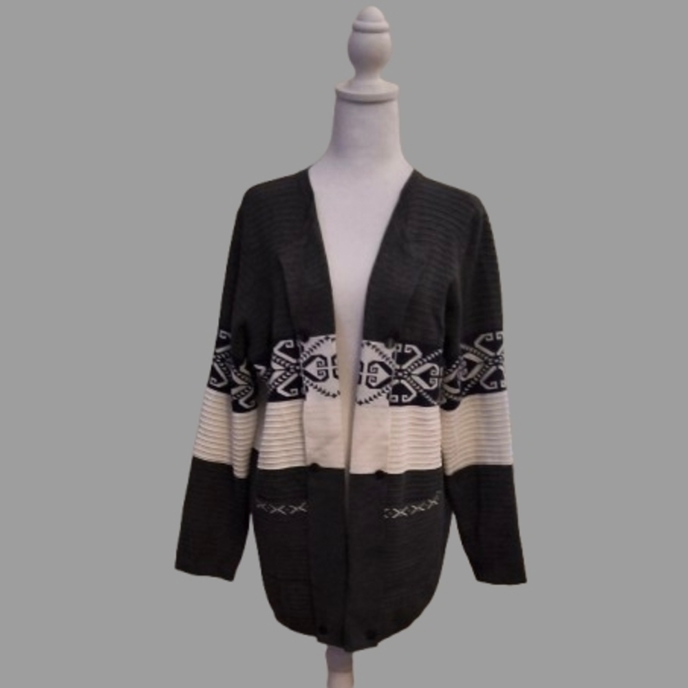 Women's Black and White Cardigan Sweater
